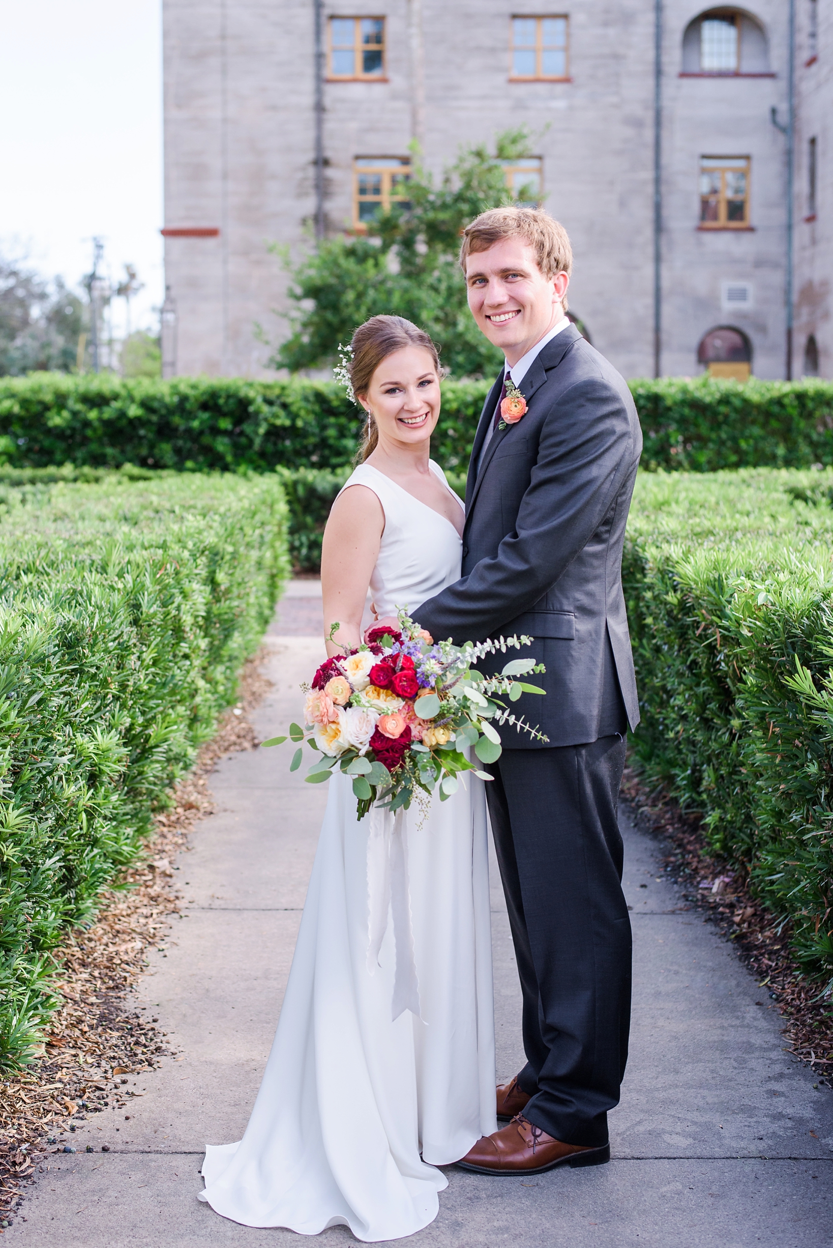 Classic wedding portrait of bride and groom by Sarah & Ben Photography