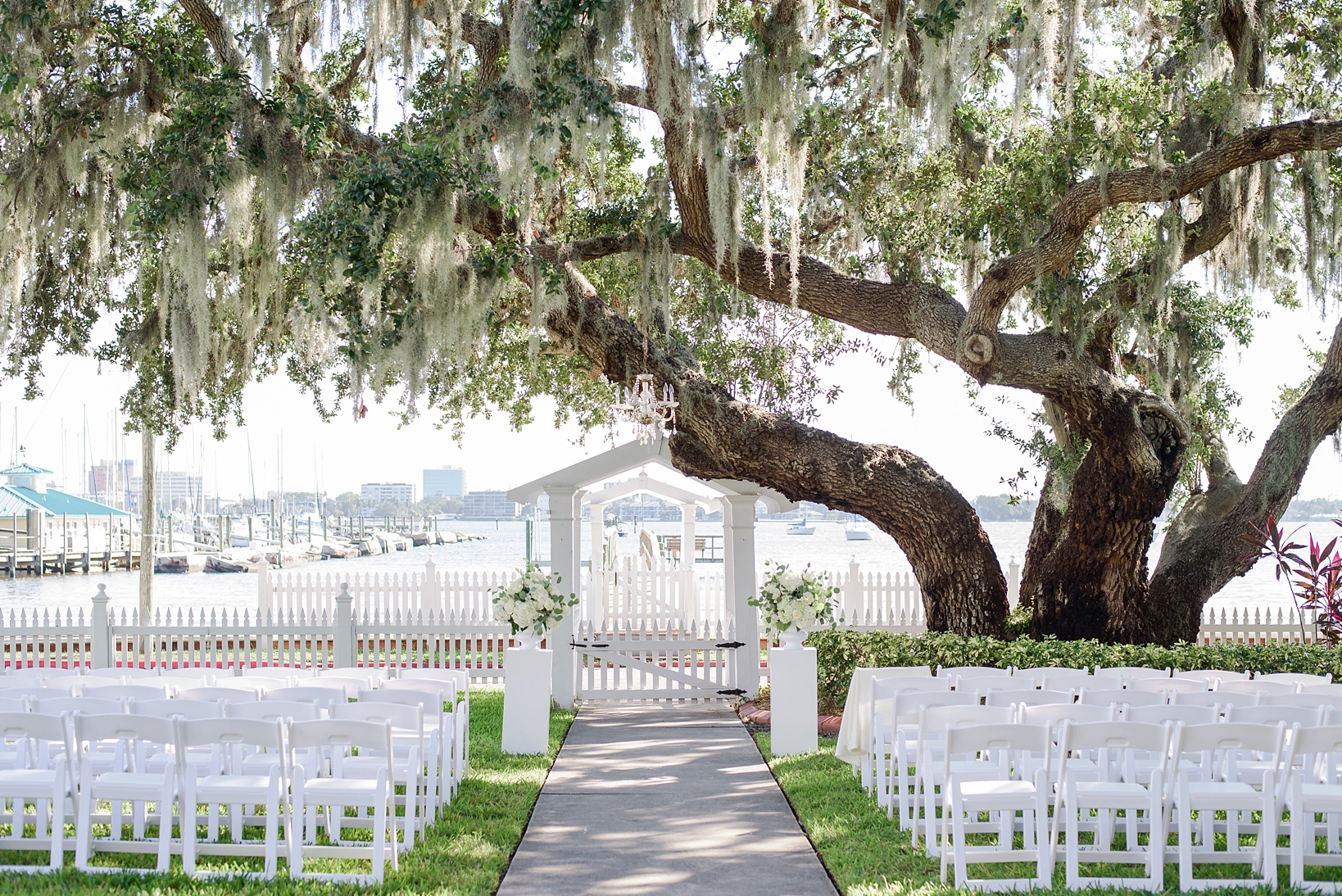The wedding ceremony space at the Palmetto Riverside B&B
