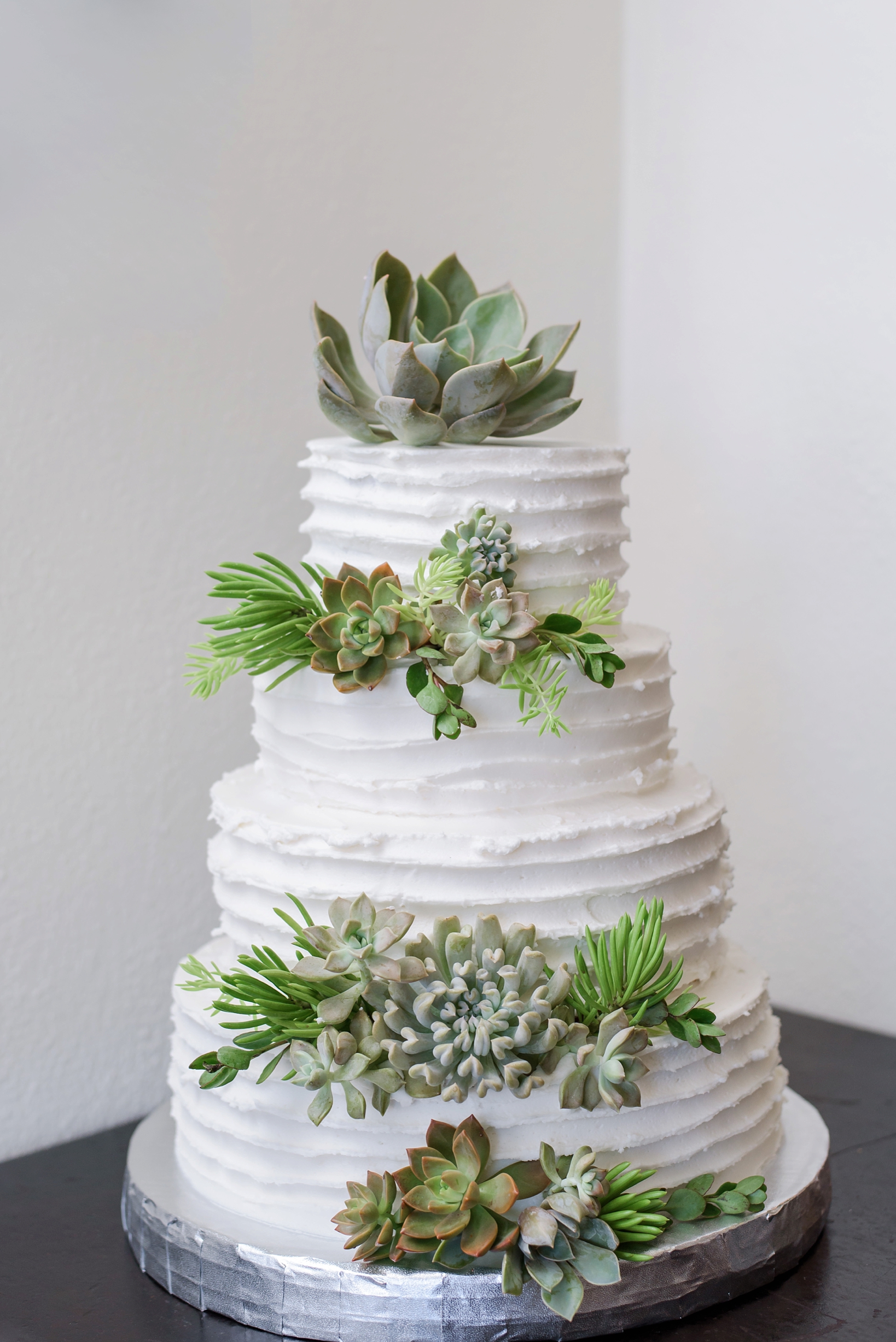 Wedding cake with succulent details