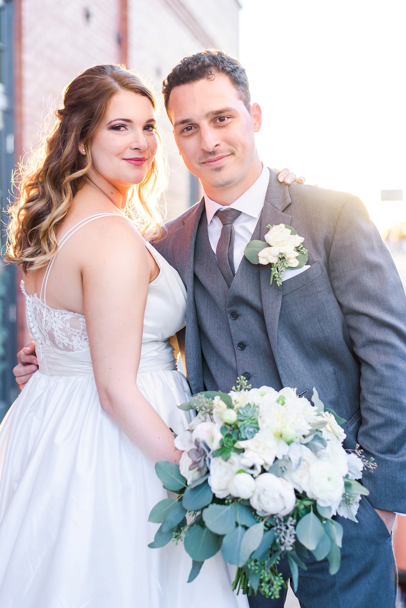 Bride and Groom portraits during golden hour by Sarah & Ben Photography